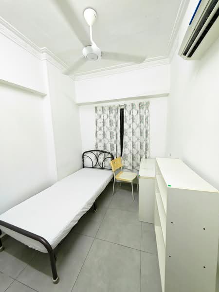 Kondominium untuk Disewa di Vista Komanwel C - Sky Lim - Bedroom - PropertyGuru.com.my