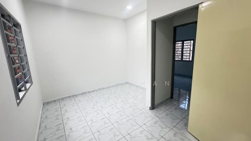 2-storey Terraced House for Sale in Taman Desa Kluang (Kluang) - Blue Chan - Interior - PropertyGuru.com.my