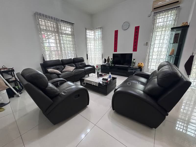 Cluster House for Sale in Taman Kempas Indah (Tebrau) - Ee Fong Toh - Living Room - PropertyGuru.com.my