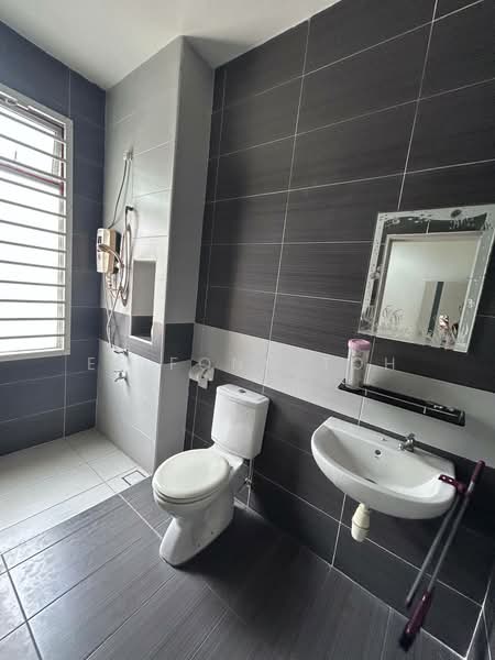 Cluster House for Sale in Taman Kempas Indah (Tebrau) - Ee Fong Toh - PropertyGuru.com.my