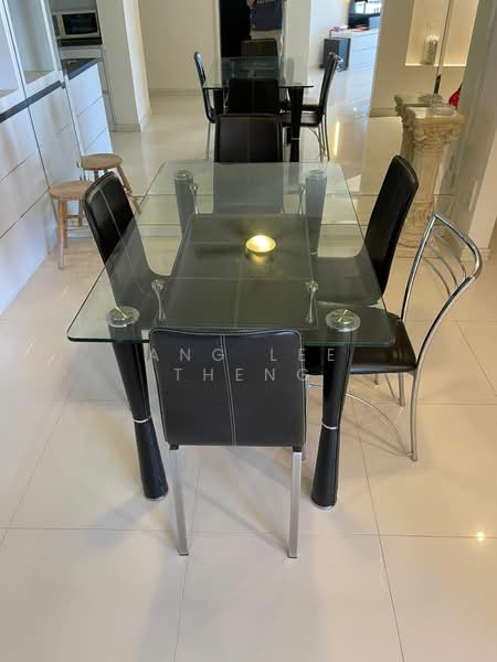 Kondominium untuk Dijual di Marina Bay Condominium - Ang Lee Theng - Dining Room - PropertyGuru.com.my