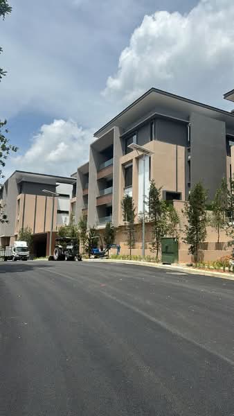 Kondominium untuk Dijual di The Peak - William Lee - Exterior - PropertyGuru.com.my