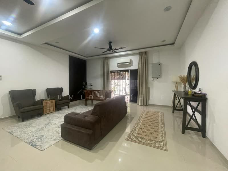 Bungalow for Sale in Puchong (Selangor) - JUMIDAH (JUE) - Living Room - PropertyGuru.com.my