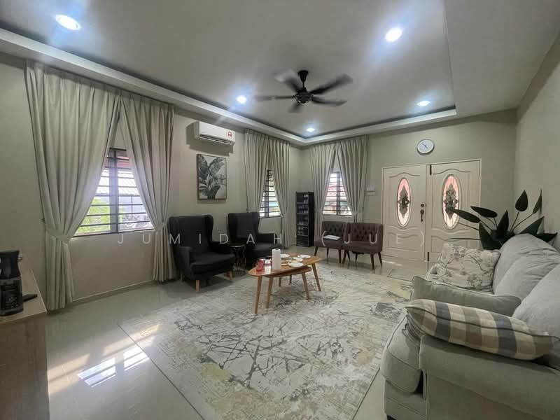 Bungalow for Sale in Puchong (Selangor) - JUMIDAH (JUE) - Living Room - PropertyGuru.com.my