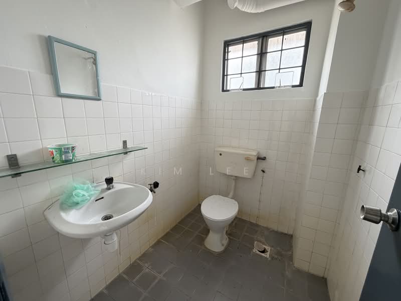 Apartment for Sale at Cheras Perdana Apartment Block A, B, C - Kim Lee - PropertyGuru.com.my