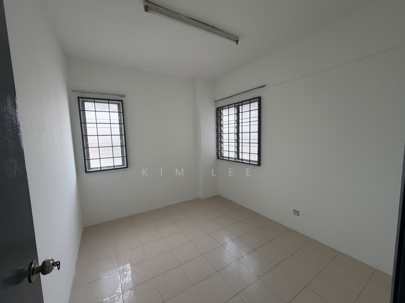 Apartment for Sale at Cheras Perdana Apartment Block A, B, C - Kim Lee - PropertyGuru.com.my