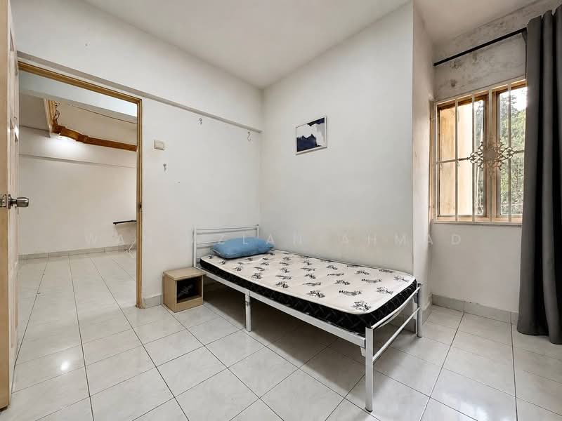 Pangsapuri untuk Dijual di Apartment Selasih - Wan Azlan Ahmad - PropertyGuru.com.my