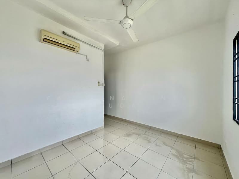 Apartment for Sale at Sri Ixora Apartment - Faliyana binti Muda - PropertyGuru.com.my