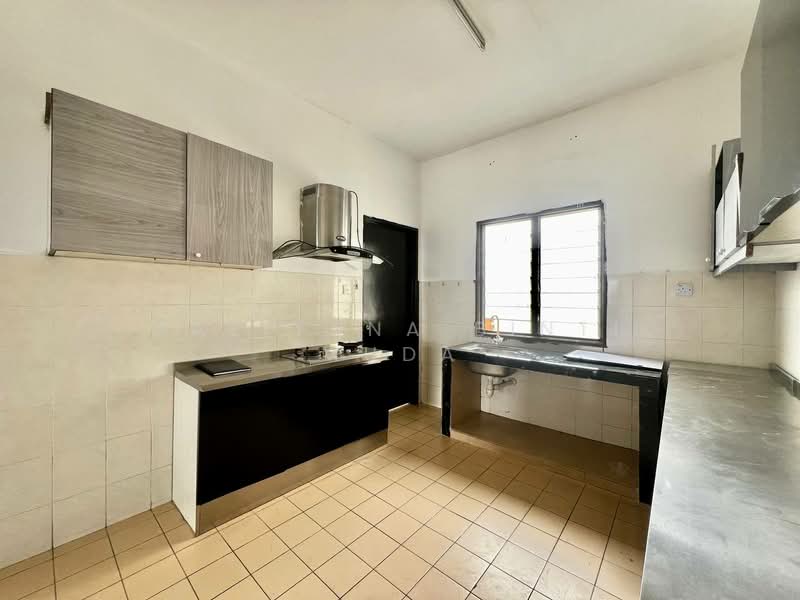 Apartment for Sale at Sri Ixora Apartment - Faliyana binti Muda - PropertyGuru.com.my