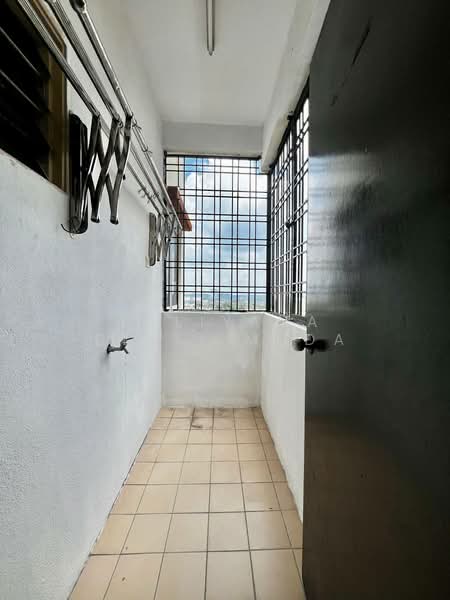Apartment for Sale at Sri Ixora Apartment - Faliyana binti Muda - PropertyGuru.com.my