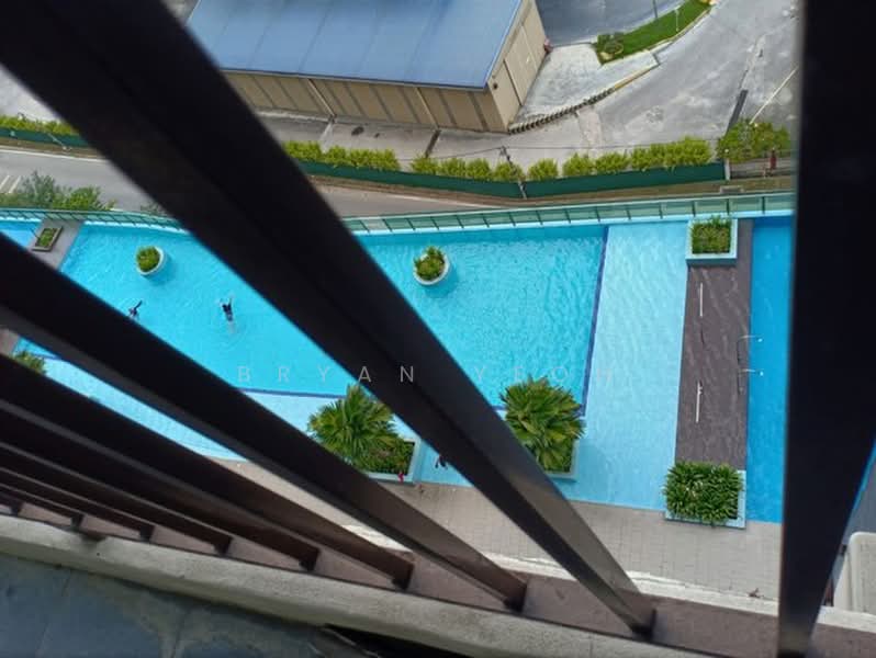Servis Apartment untuk Dijual di Amara - Bryan Yeoh - Pool - PropertyGuru.com.my