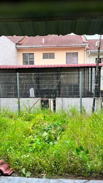 2-storey Terraced House for Sale in Taman Lestari Permai (Seri Kembangan) - Ismi Muhammad - Exterior - PropertyGuru.com.my
