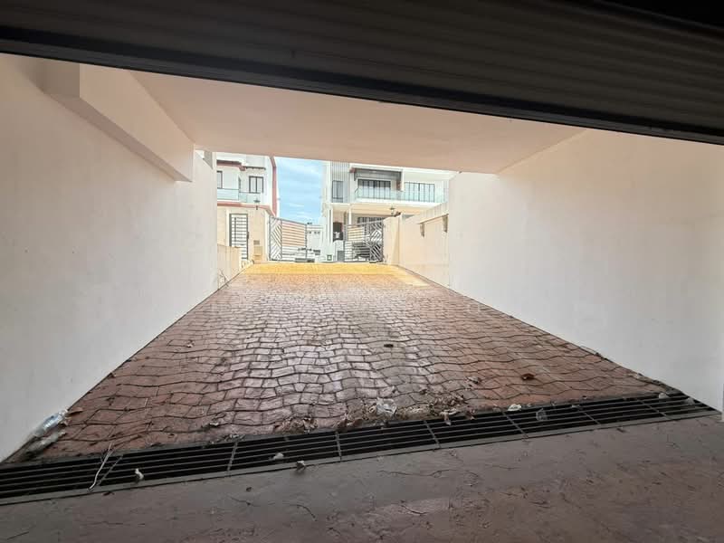 2.5-storey Terraced House for Sale in Ipoh (Perak) - Ainsley Thong - Exterior - PropertyGuru.com.my