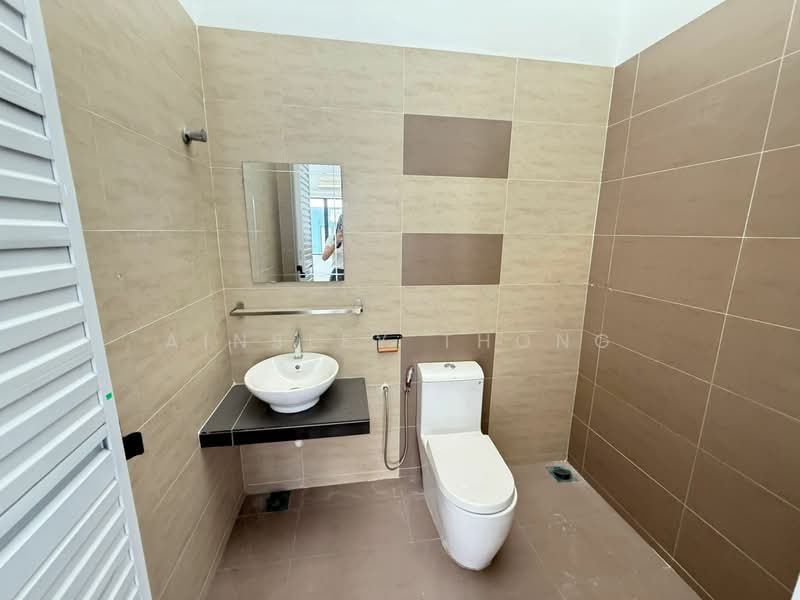 2.5-storey Terraced House for Sale in Ipoh (Perak) - Ainsley Thong - Bathroom - PropertyGuru.com.my