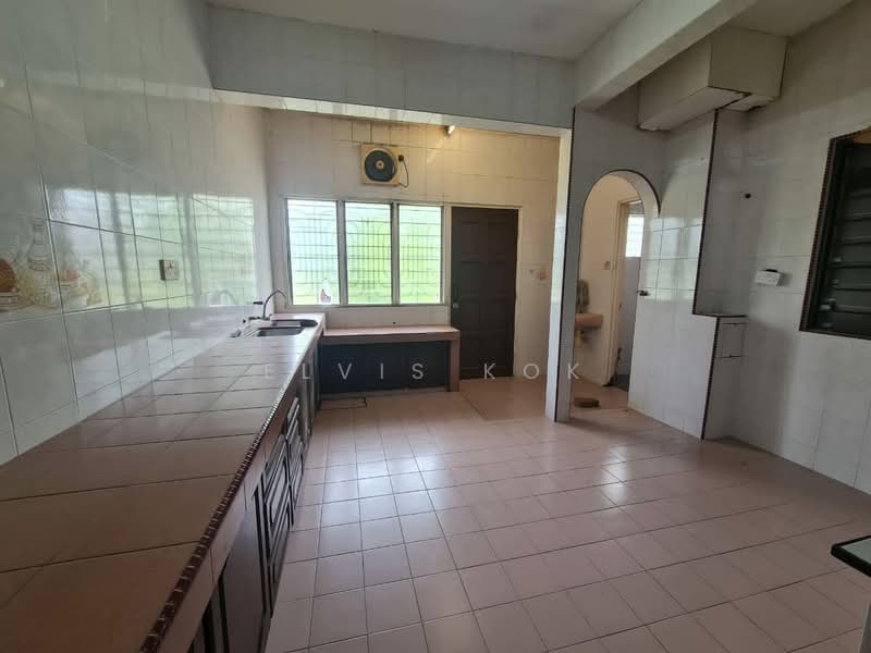 Rumah Teres 2 Tingkat untuk Dijual di Taman Daya (Kepong) - Elvis Kok - Kitchen - PropertyGuru.com.my