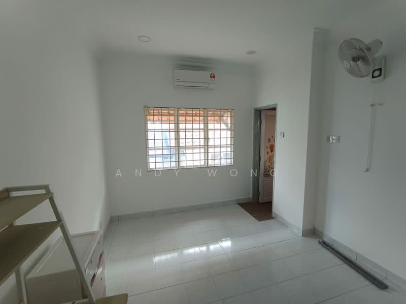 Rumah Kluster untuk Dijual di Alam Damai (Cheras) - Andy Wong - Living Room - PropertyGuru.com.my