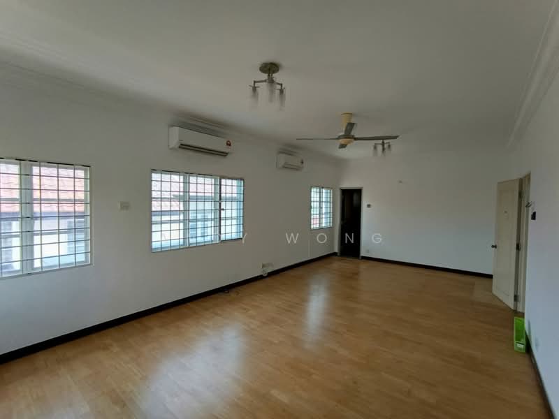 Rumah Kluster untuk Dijual di Alam Damai (Cheras) - Andy Wong - Living Room - PropertyGuru.com.my