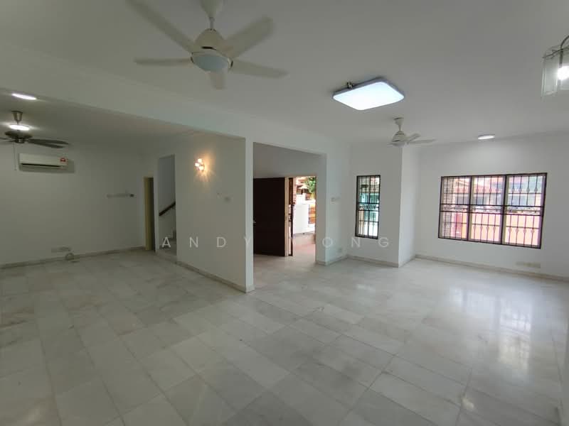Rumah Kluster untuk Dijual di Alam Damai (Cheras) - Andy Wong - Living Room - PropertyGuru.com.my