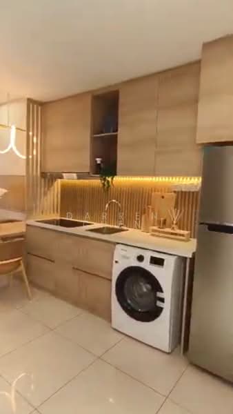 Pangsapuri untuk Dijual di Coronation Square - Darren Chen - Kitchen - PropertyGuru.com.my