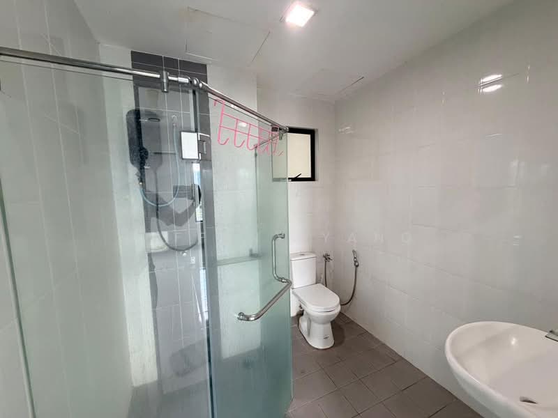 Condominium for Rent at T-Parkland - Tiffany Yang - Bathroom - PropertyGuru.com.my