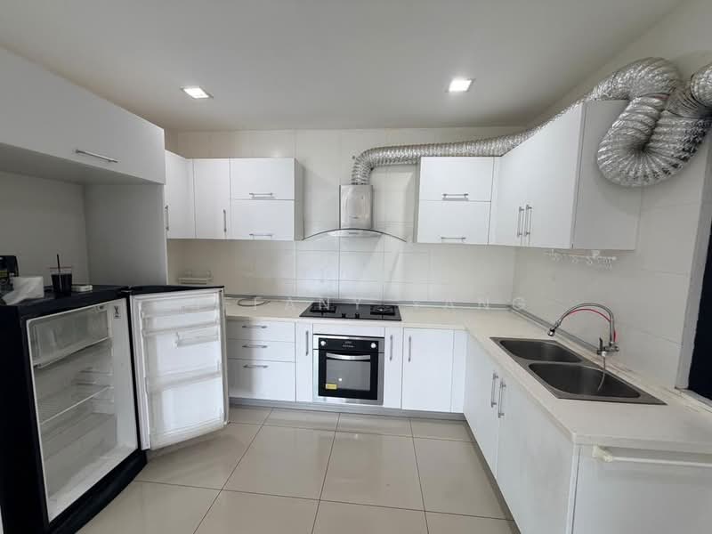 Condominium for Rent at T-Parkland - Tiffany Yang - Kitchen with Cabinet  - PropertyGuru.com.my