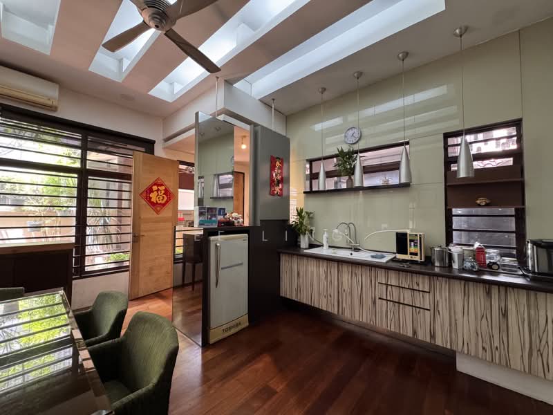 Rumah Berkembar untuk Dijual di Kota Kemuning (Shah Alam) - EE Ling - Kitchen - PropertyGuru.com.my