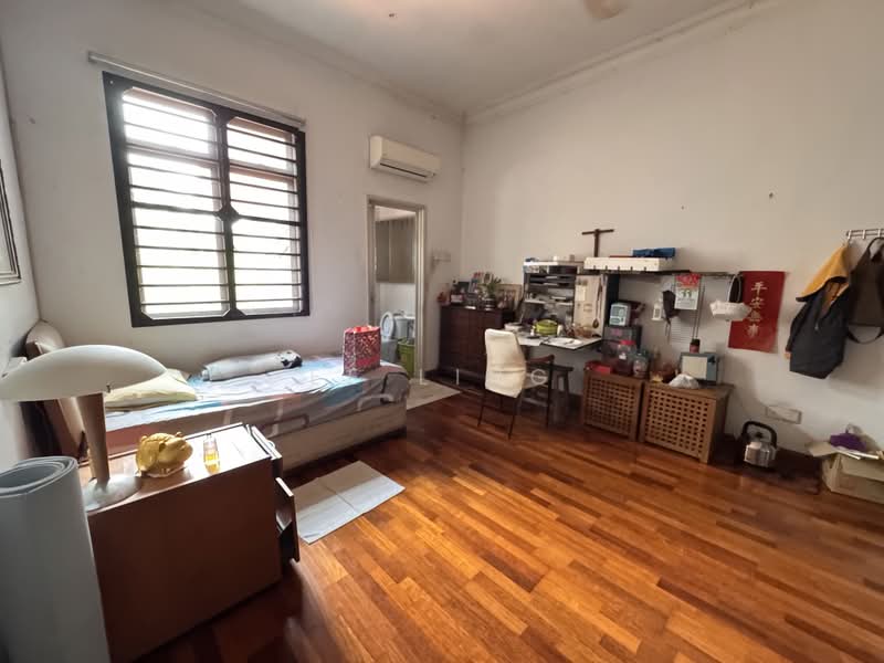 Rumah Berkembar untuk Dijual di Kota Kemuning (Shah Alam) - EE Ling - Bedroom - PropertyGuru.com.my