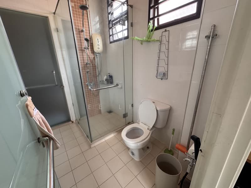 Rumah Berkembar untuk Dijual di Kota Kemuning (Shah Alam) - EE Ling - Bathroom - PropertyGuru.com.my