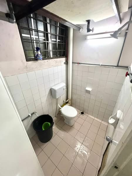 Apartment for Sale at Apartment Ruby - Edwin Wong - Bathroom - PropertyGuru.com.my