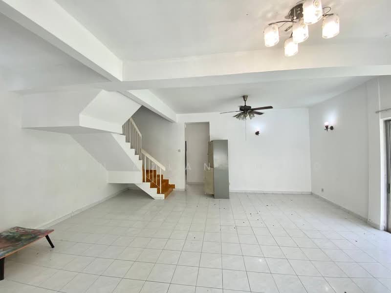 Rumah Berkembar untuk Dijual di Taman Taming Jaya (Balakong) - Wan Azlan Ahmad - PropertyGuru.com.my