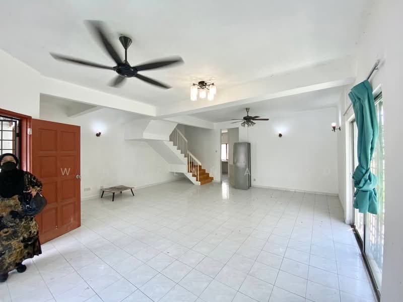 Rumah Berkembar untuk Dijual di Taman Taming Jaya (Balakong) - Wan Azlan Ahmad - PropertyGuru.com.my