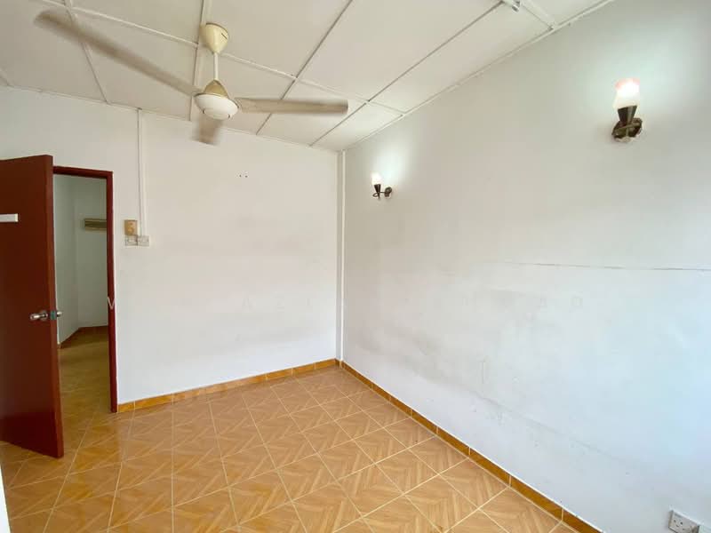Rumah Berkembar untuk Dijual di Taman Taming Jaya (Balakong) - Wan Azlan Ahmad - PropertyGuru.com.my