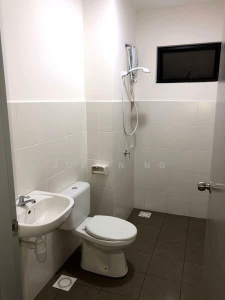 Pangsapuri untuk Dijual di Seri Akasia - Justin Ng - Bathroom - PropertyGuru.com.my
