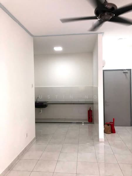 Pangsapuri untuk Dijual di Seri Akasia - Justin Ng - Kitchen - PropertyGuru.com.my