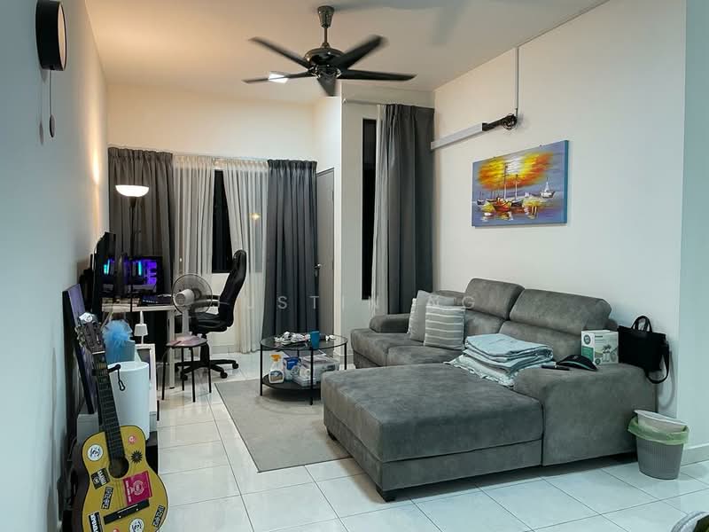 Pangsapuri untuk Dijual di Seri Akasia - Justin Ng - Living Room - PropertyGuru.com.my