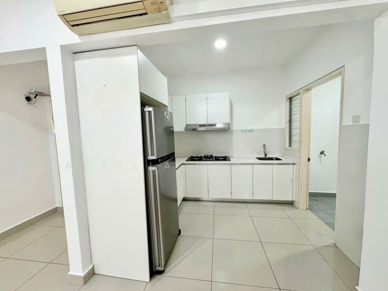 Pangsapuri untuk Dijual di Idaman Residence - APRILIA CHAYADI - Kitchen - PropertyGuru.com.my