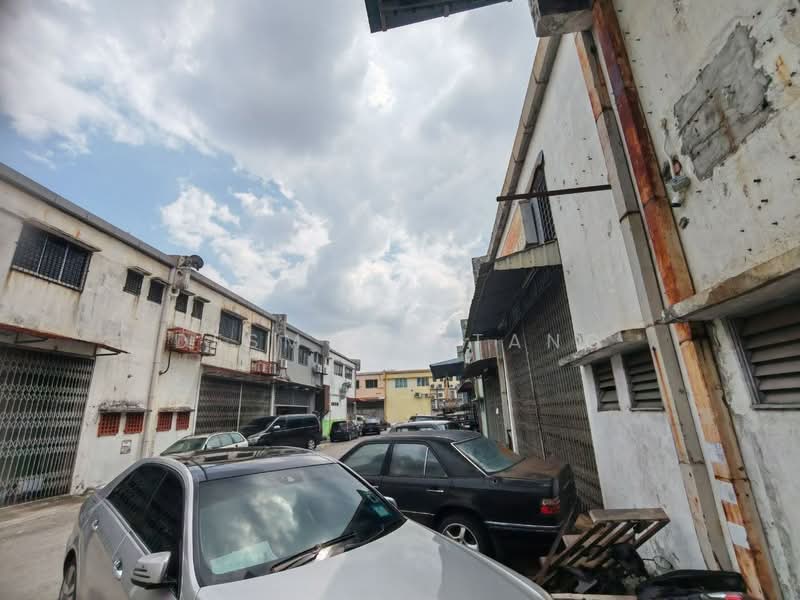 Factory for Rent in Batu Caves (Selangor) - Desmond Tang - Exterior - PropertyGuru.com.my