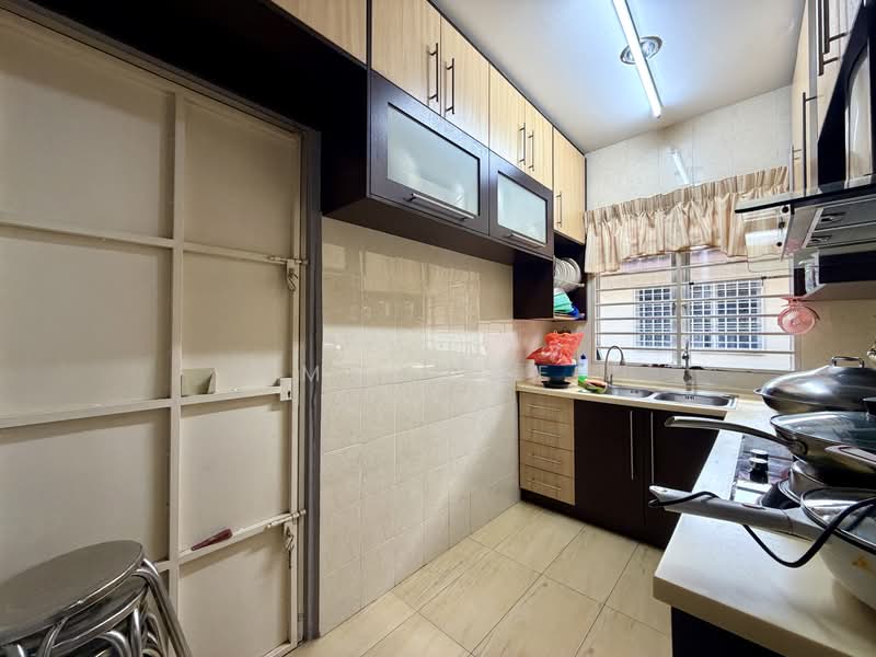 2-storey Terraced House for Sale in Bandar Mahkota Cheras (Cheras) - Max Lee - Kitchen - PropertyGuru.com.my
