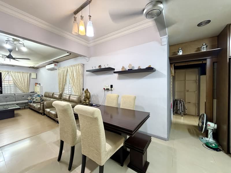 2-storey Terraced House for Sale in Bandar Mahkota Cheras (Cheras) - Max Lee - Living Room - PropertyGuru.com.my