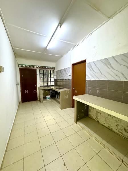 Rumah Teres 2 Tingkat untuk Dijual di Taman Melawati (Ulu Kelang) - Norhuda Ab Rahman - Kitchen - PropertyGuru.com.my