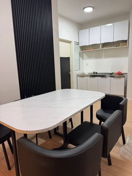 Servis Apartment untuk Disewa di Tuan 2egacy - Izzah Alias - Dining Room - PropertyGuru.com.my