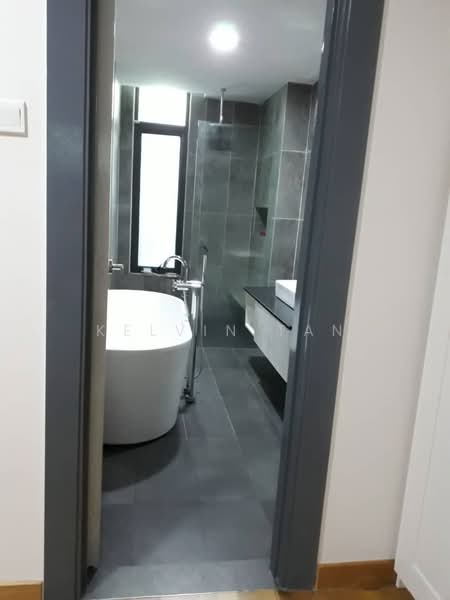 Link Bungalow for Rent in Cyber 9 (Cyberjaya) - Kelvin Tan - Bathroom - PropertyGuru.com.my