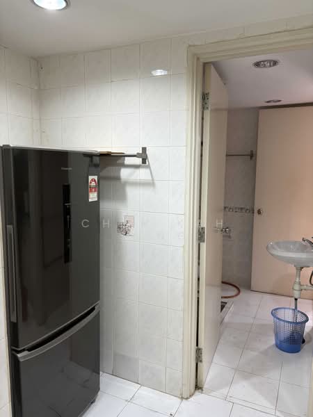 Condominium for Rent at Vista Damai - Chen Kah Seng - Kitchen - PropertyGuru.com.my