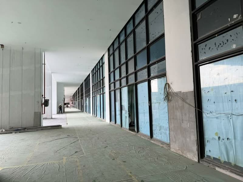 Retail Office for Rent in Sungai Besi (Kuala Lumpur) - Daniel Ng - Corridor - PropertyGuru.com.my