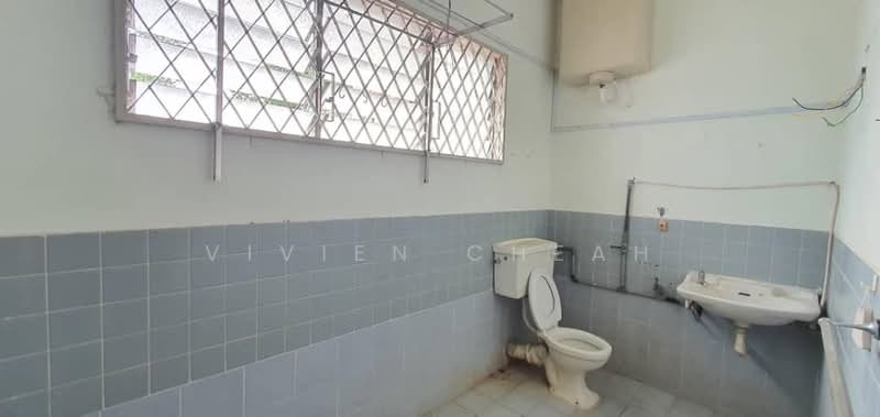 Semi-Detached House for Sale in Tanjung Bungah (Penang) - Vivien Cheah - Bathroom - PropertyGuru.com.my
