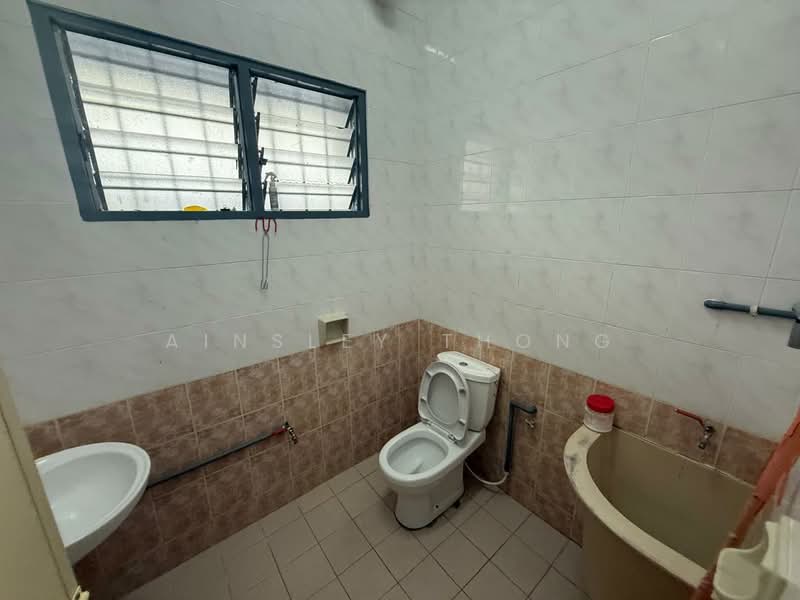 Rumah Teres 2 Tingkat untuk Dijual di Ipoh (Perak) - Ainsley Thong - Bathroom - PropertyGuru.com.my