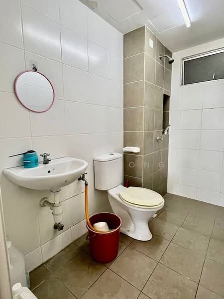 Pangsapuri untuk Dijual di D'Cassia - Stif Kong - Bathroom - PropertyGuru.com.my