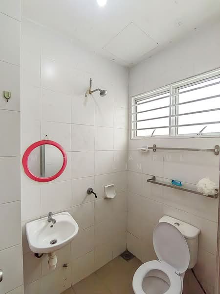 Apartment for Sale at Casa Dahlia - Mohd Khairul Amilin - Bathroom - PropertyGuru.com.my