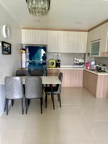 Service Residence for Sale at The Garden Residences - Yee Ru C - Kitchen - PropertyGuru.com.my