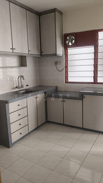 Pangsapuri untuk Dijual di Taman Pekaka Block 31 - Eugene Tung - Kitchen - PropertyGuru.com.my